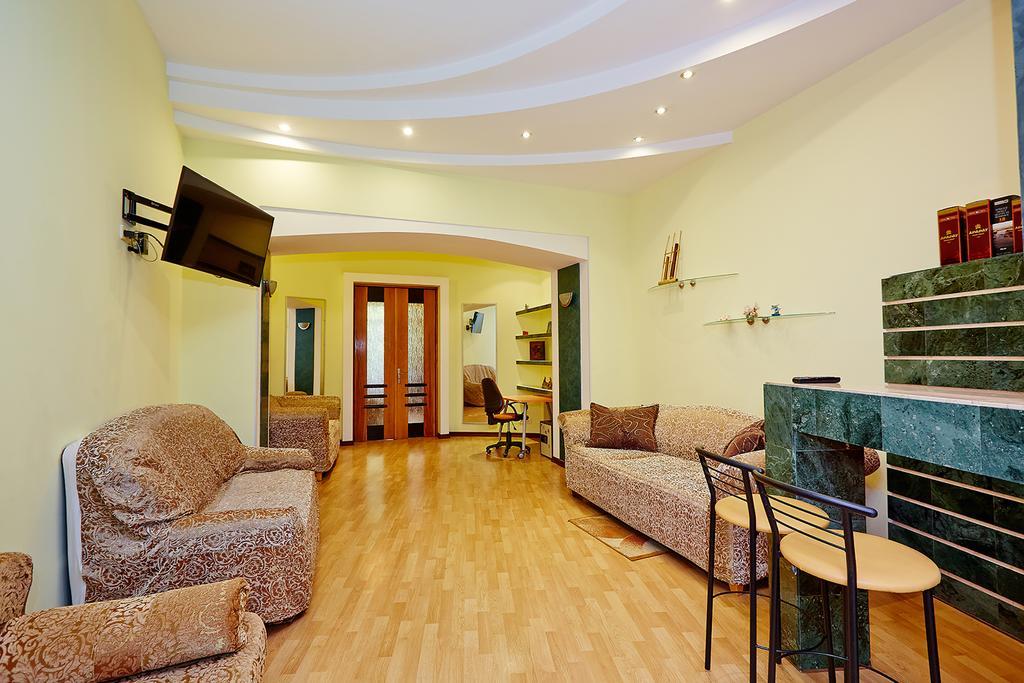 Apartment Deribasovskaya With Jacuzzi أوديسا المظهر الخارجي الصورة