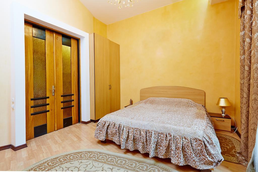 Apartment Deribasovskaya With Jacuzzi أوديسا المظهر الخارجي الصورة